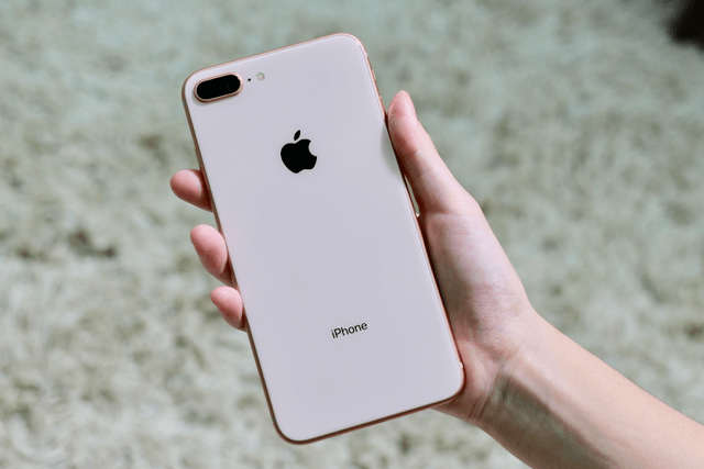 iPhone 8 Plus